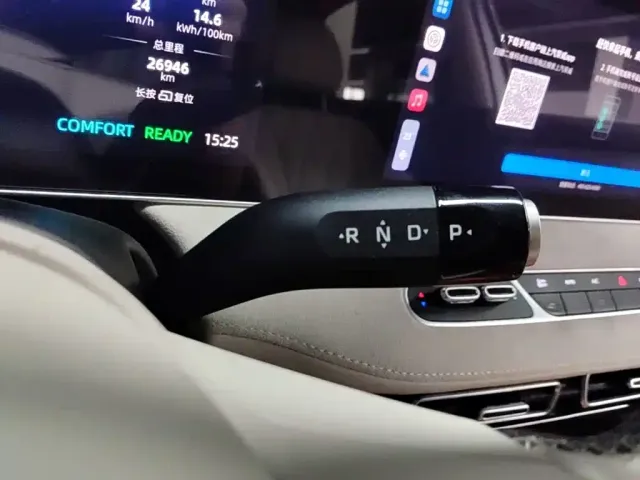 Roewe D7 — Фото автомобиля 13