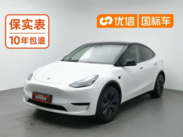 Фотография автомобиля — Tesla Model Y