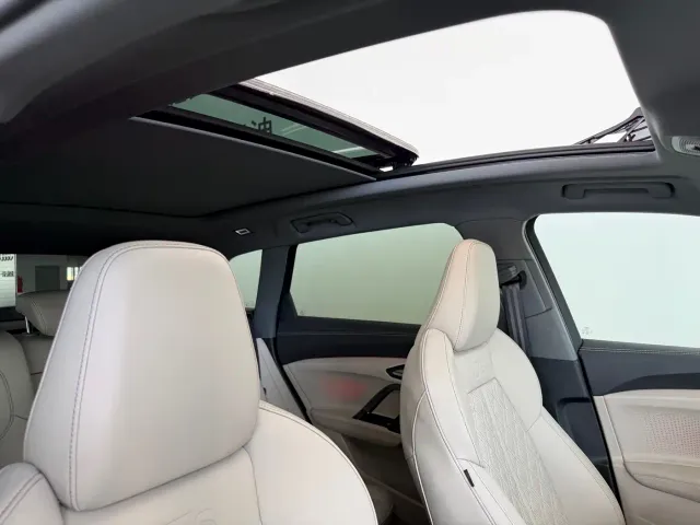 Audi Q5L — Фото автомобиля 11