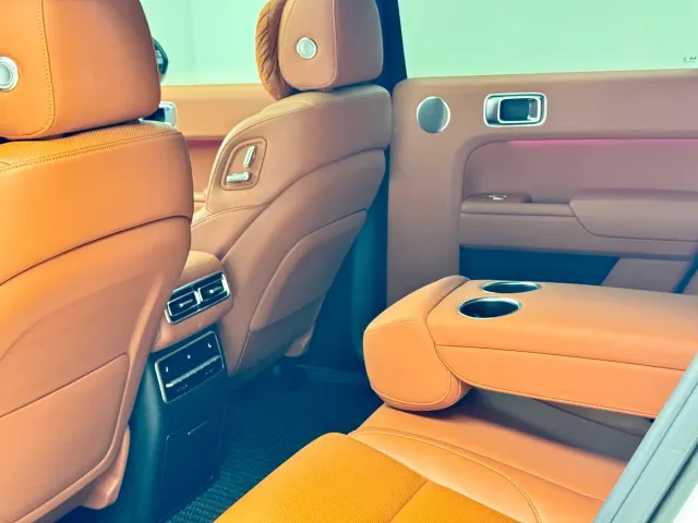 Li Auto L7 — Фото автомобиля 17
