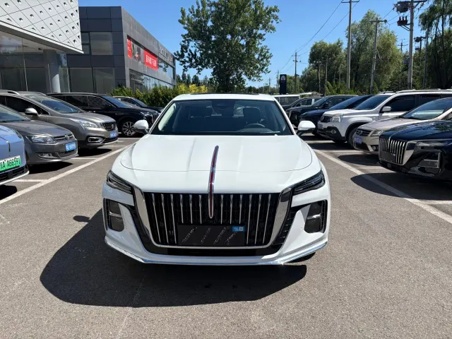 Hongqi H5 — Фото автомобиля 2