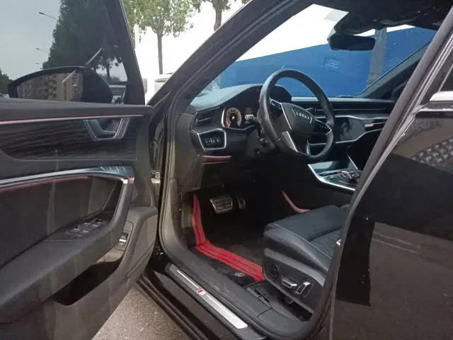 Audi A6L — Фото автомобиля 13