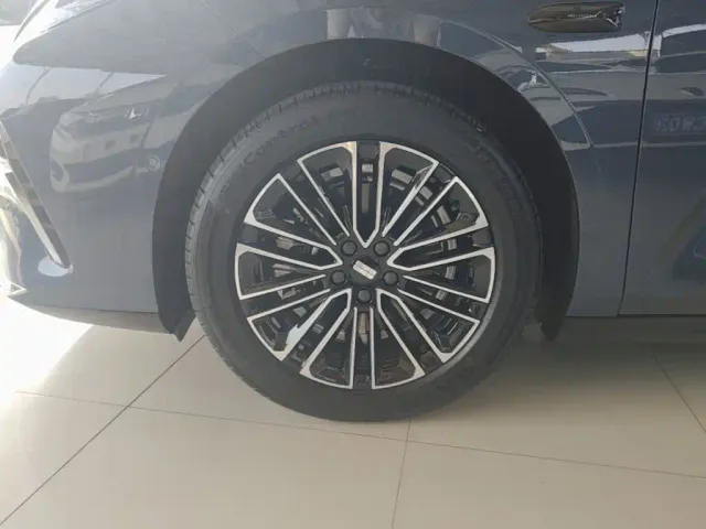 Geely Galaxy Xingyao 8 — Фото автомобиля 22