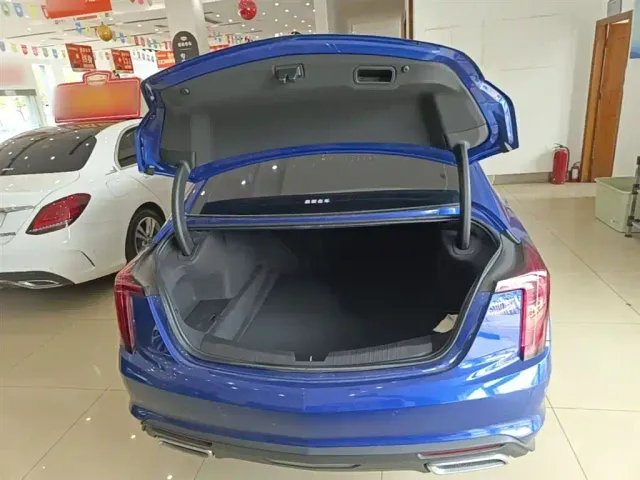Cadillac CT5 — Фото автомобиля 18