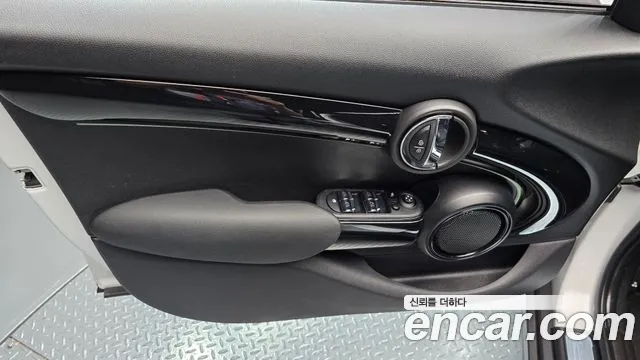 MINI Cooper — Фото автомобиля 13