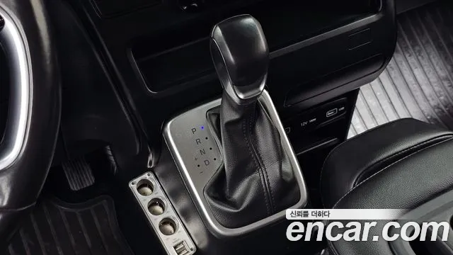 Hyundai Staria Staria Tourer 11 мест — Фото автомобиля 9
