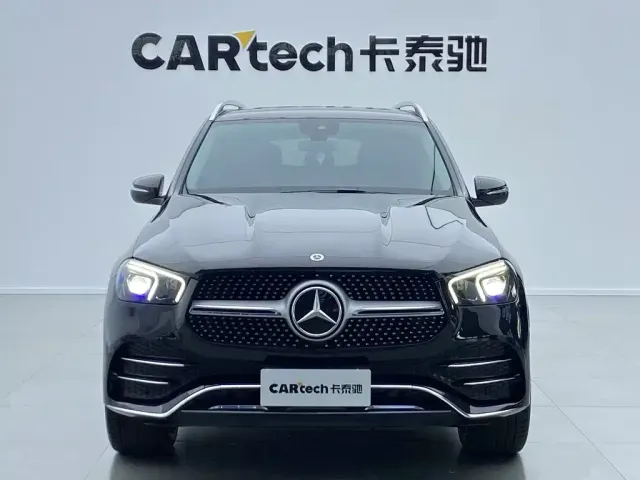 Mercedes-Benz GLE-Class — Фото автомобиля 2