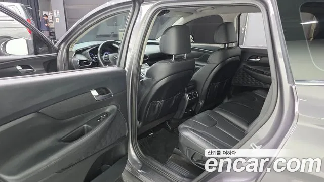 Hyundai Santafe Новый Santa Fe Дизель 2.2 4WD — Фото автомобиля 2