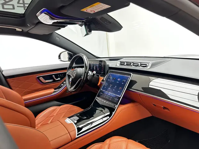 Mercedes-Benz Maybach S-Class — Фото автомобиля 23