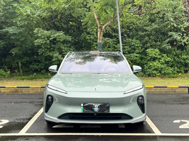 Nio ET5 — Фото автомобиля 2