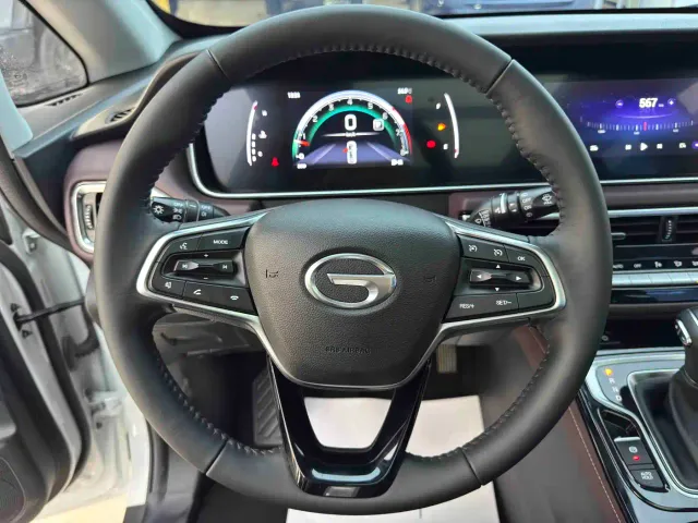 GAC Trumpchi M6 — Фото автомобиля 9