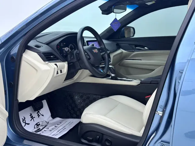 Cadillac CT4 — Фото автомобиля 9