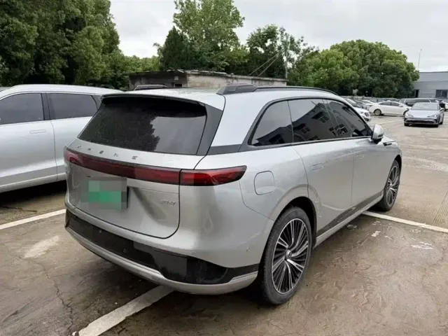 Xpeng G9 — Фото автомобиля 3