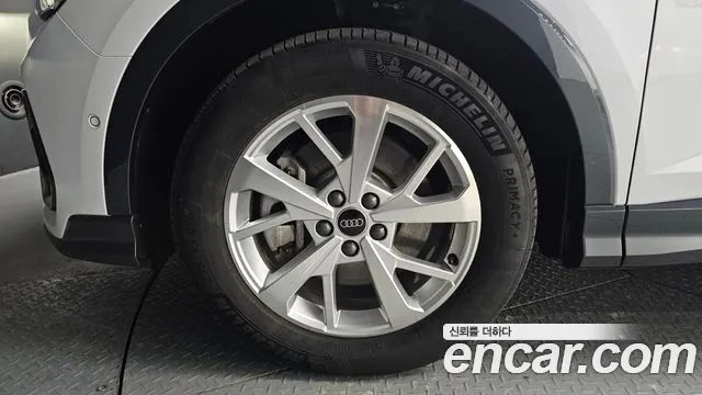 Audi Q3 40 TFSI quattro Sportback — Фото автомобиля 5