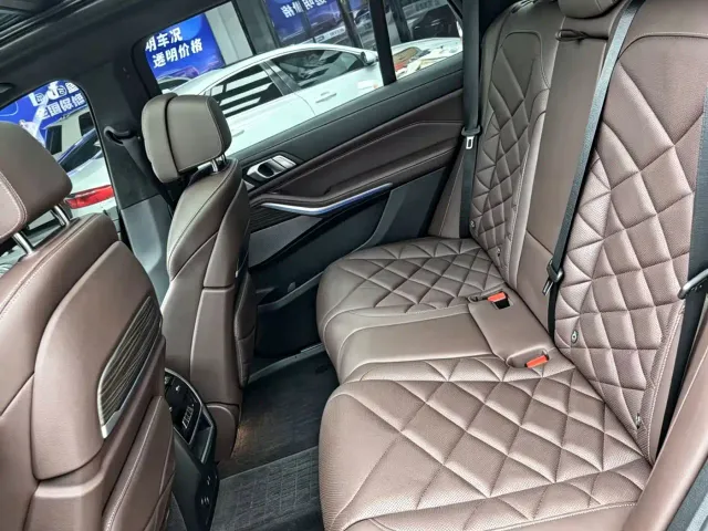 BMW X5 — Фото автомобиля 6