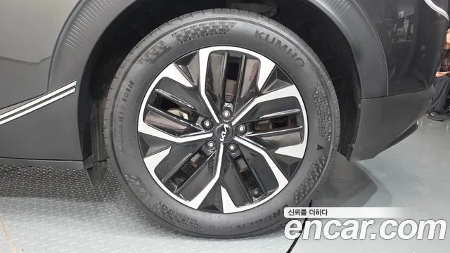 Kia EV6 — Фото автомобиля 6