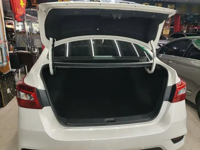 Nissan Sylphy — Фото автомобиля 18