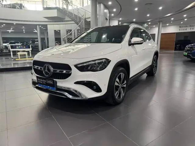 Фотография автомобиля — Mercedes-Benz GLA-Class
