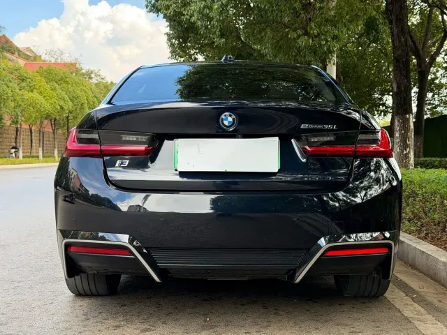BMW i3 — Фото автомобиля 5