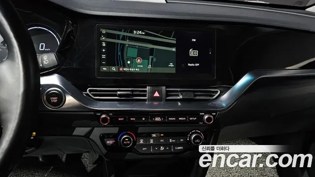 Kia Niro — Фото автомобиля 19
