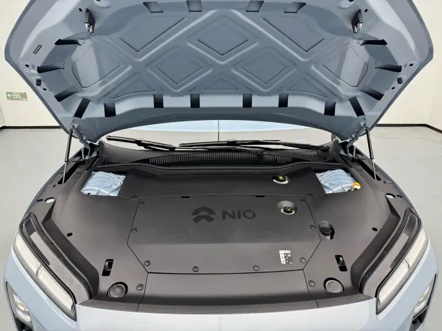 Nio ET5 — Фото автомобиля 9