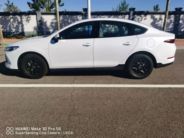 BYD Qin PLUS — Фото автомобиля 3