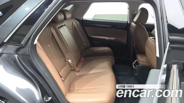 Hyundai Grandeur GN7 — Фото автомобиля 11