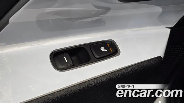 Kia Niro — Фото автомобиля 28
