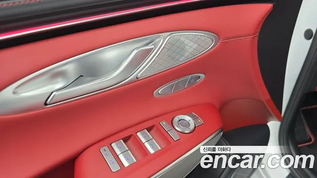 Genesis GV70 — Фото автомобиля 27