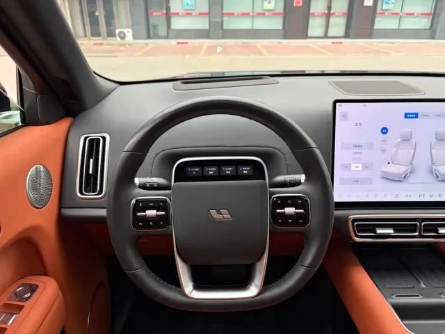 Li Auto Li Xiang L9 2024 Pro — Фото автомобиля 8