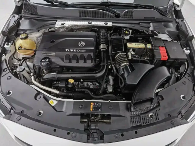 Buick Verano — Фото автомобиля 6