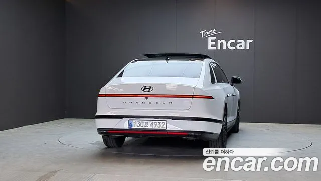Hyundai Grandeur Grandeur (GN7) 3.5 Бензин 4WD — Фото автомобиля 4