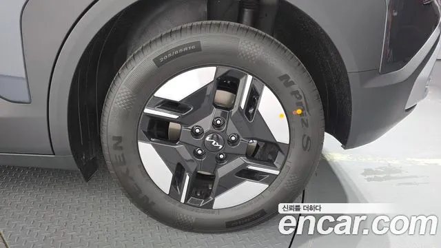 Kia Seltos Seltos 2 поколение Бензин 1.6T 2WD — Фото автомобиля 21