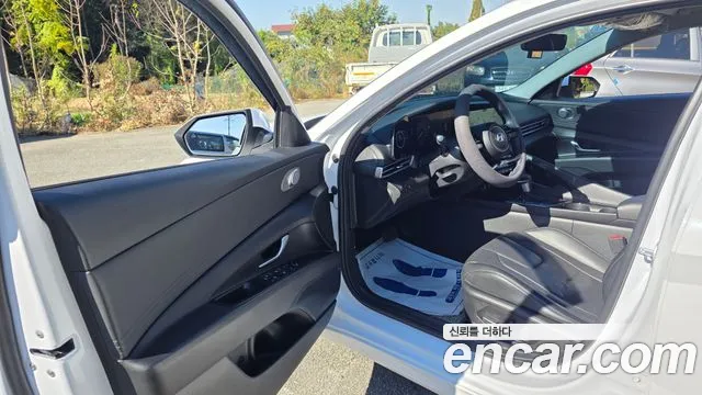 Hyundai Avante — Фото автомобиля 10