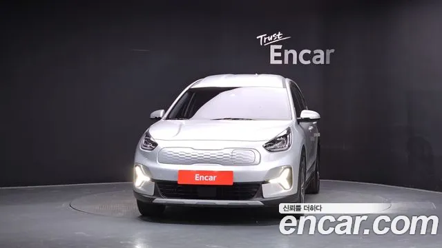 Kia Niro — Фото автомобиля 3