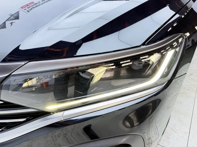 Volkswagen Passat — Фото автомобиля 7