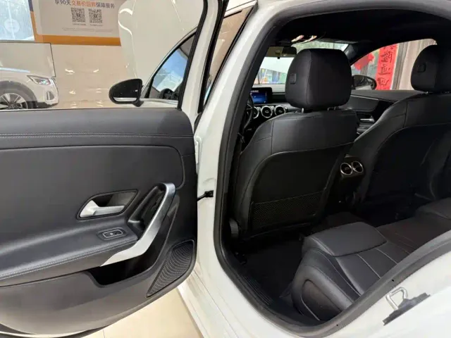 Mercedes-Benz A-Class — Фото автомобиля 17