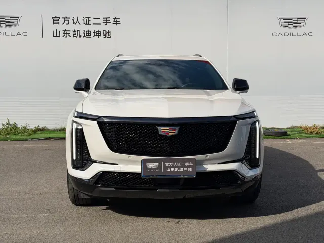 Cadillac XT5 — Фото автомобиля 2