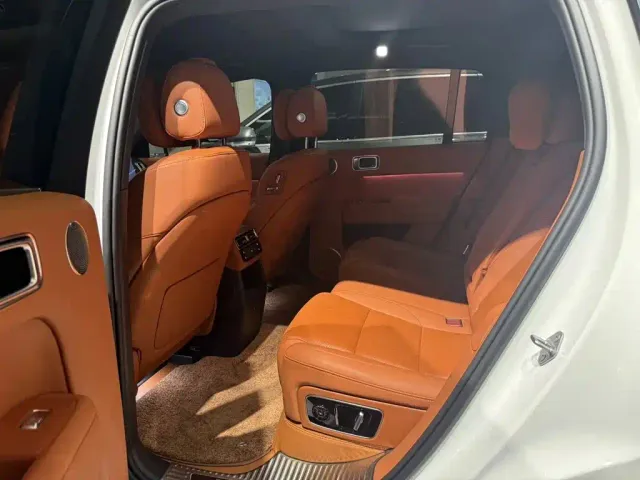 Li Auto L7 — Фото автомобиля 3