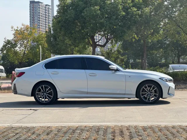 BMW 3 Series — Фото автомобиля 7