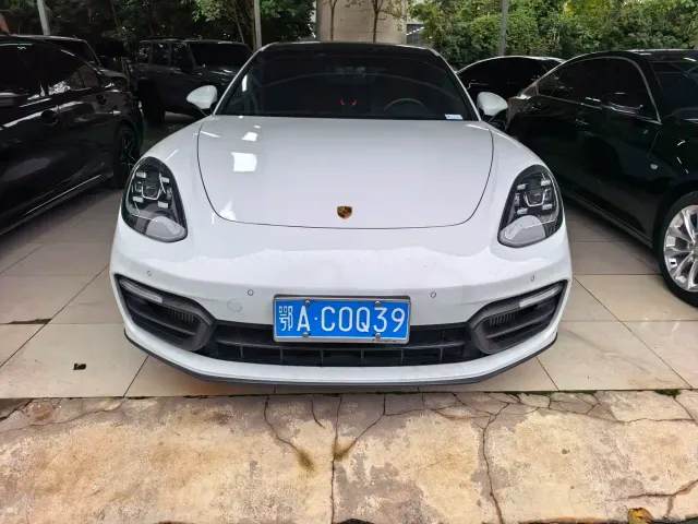 Porsche Panamera — Фото автомобиля 2