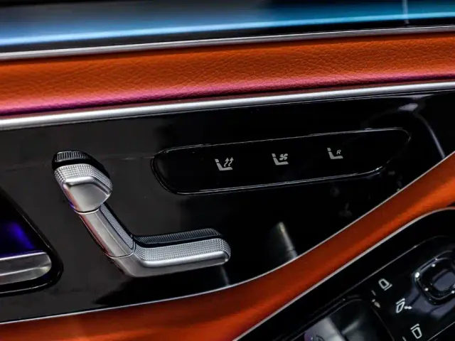 Mercedes-Benz S-Class — Фото автомобиля 12