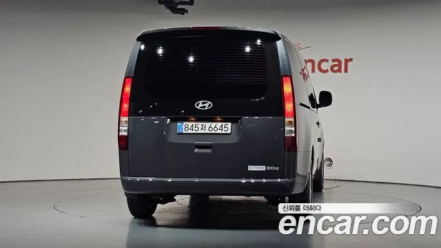 Hyundai Staria Staria — Фото автомобиля 4