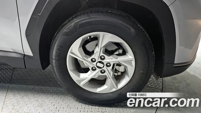 Hyundai Tucson Tucson (NX4) Бензин 1.6 турбо 2WD — Фото автомобиля 5