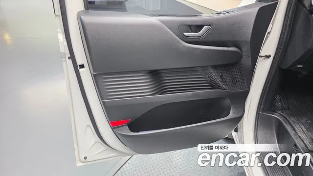 Hyundai Staria — Фото автомобиля 14