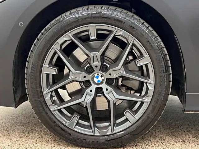 BMW 3 Series — Фото автомобиля 6