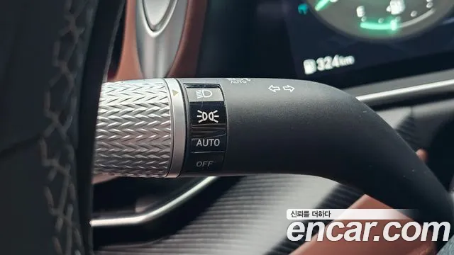 Genesis G90 Бензин 3.5 турбо AWD — Фото автомобиля 21