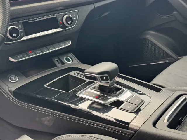 Audi Q5L — Фото автомобиля 18