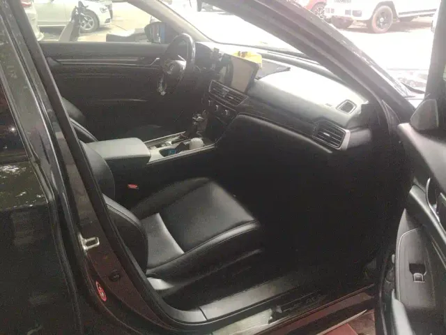 Honda Accord — Фото автомобиля 7