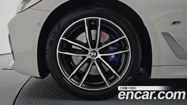 BMW 5 Series G30 — Фото автомобиля 4